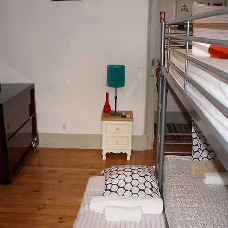 Apartman White And Grey